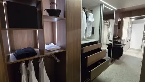 dressing sur mesure à La Mézière - image 2